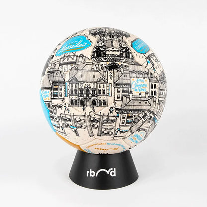 Le ballon OM x Docteur Paper